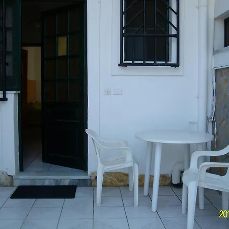 Lakis Apartments Acharavi  Buitenkant foto