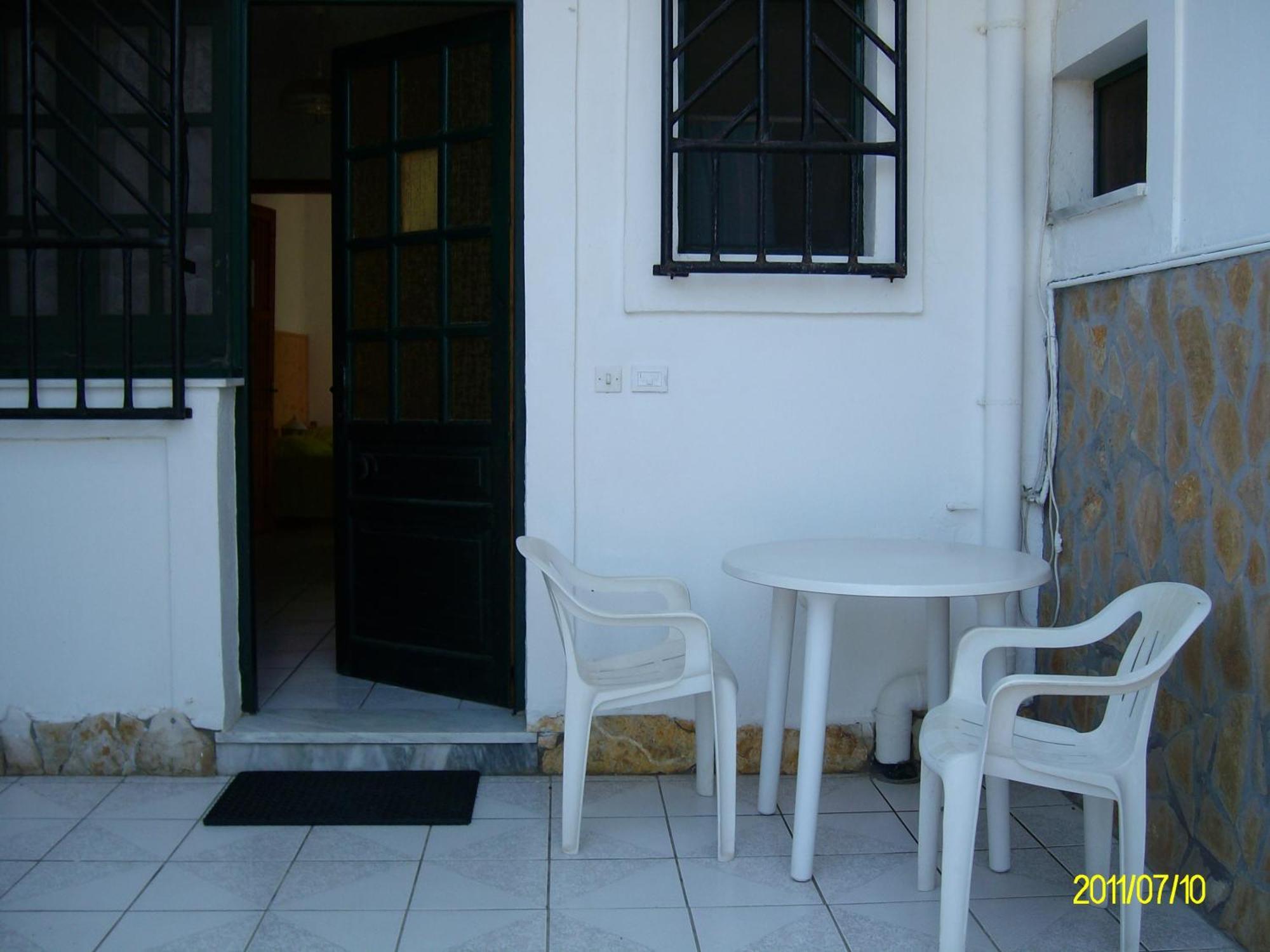 Apartment Lakis *